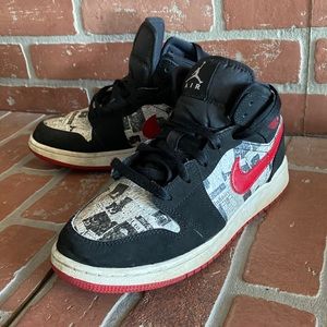 Air Jordan 1 Mid Newspaper Airtime mens size 6.5 check them out thanks 🙏